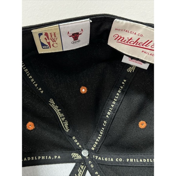 Mitchell & Ness HWC Chicago Bulls Windy City 7 3/4 Fitted Hat 20th Anv 1st Champ - Picture 7 of 10
